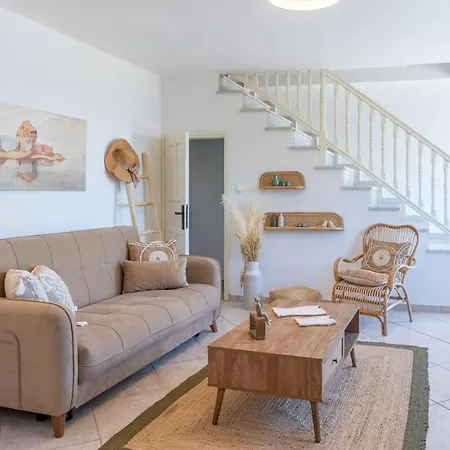 Aerie House 2 Bedroom 2 Bathroom With Sea View *