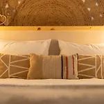 Aerie House 2 Bedroom 2 Bathroom With Sea View * Szkiáthosz