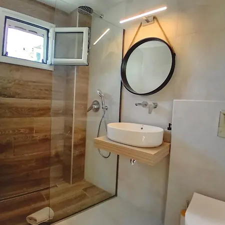 Aerie House 2 Bedroom 2 Bathroom With Sea View * Skiathos Town