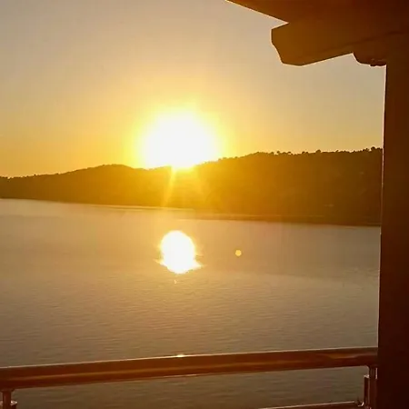 Aerie House 2 Bedroom 2 Bathroom With Sea View