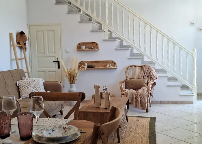 Aerie House 2 Bedroom 2 Bathroom With Sea View *