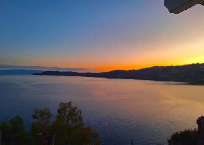 Aerie House 2 Bedroom 2 Bathroom With Sea View Σκιάθος Πόλη