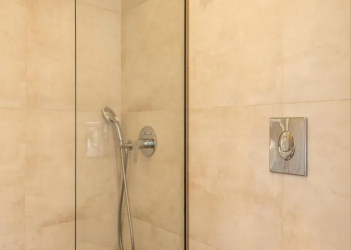 Aerie House 2 Bedroom 2 Bathroom With Sea View * Σκιάθος Πόλη